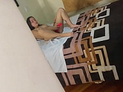 Espiando como se mete un dildo mi hermanastra